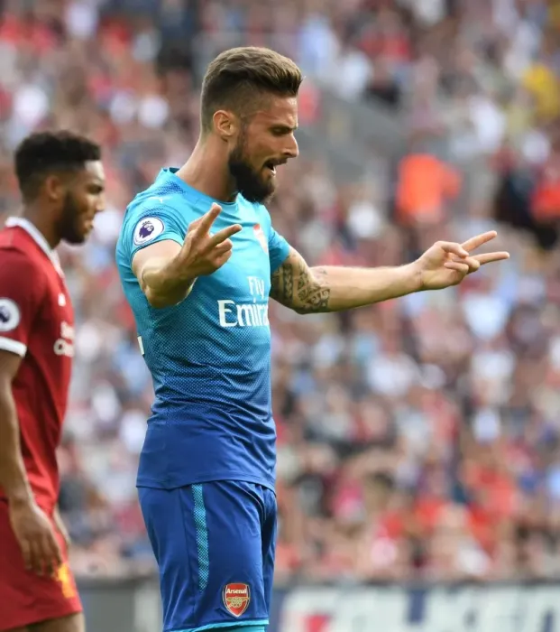 Framed Print : Olivier Giroud vs. Liverpool: Premier League Showdown (2017-18)