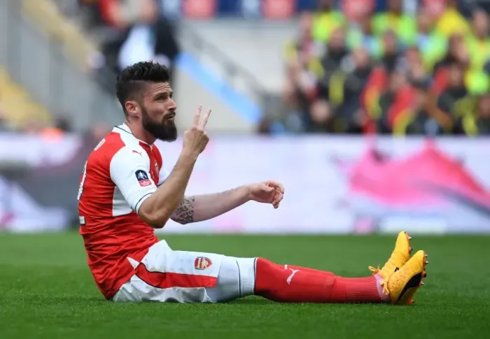 Framed Print : Olivier Giroud vs Manchester City: Arsenal's Star Forward in FA Cup Semi-Final Clash Framed Print : Olivier Giroud vs Manchester City: Arsenal's Star Forward in FA Cup Semi-Final Clash
