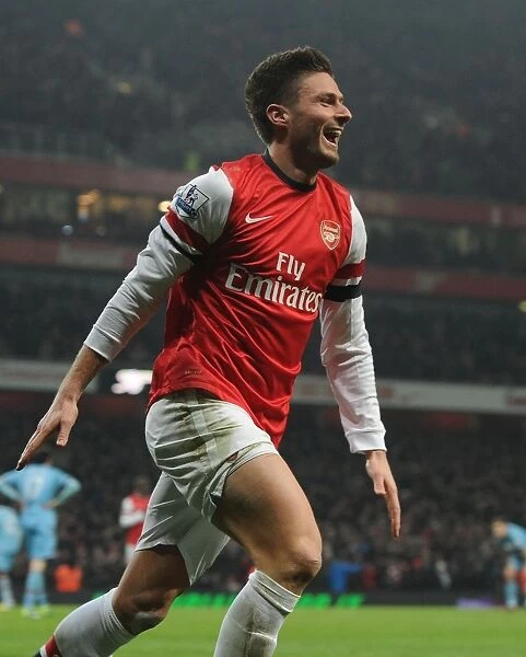 Olivier Giroud's Fifth Goal: Thrilling Arsenal Victory over West Ham United (2012-13)
