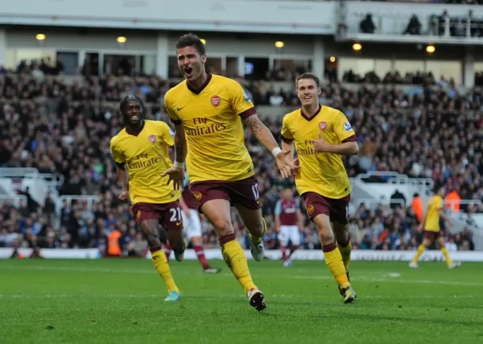 Framed Print : Olivier Giroud's Goal Celebration with Gervinho and Aaron Ramsey (West Ham United vs Arsenal, 2012-13) Framed Print : Olivier Giroud's Goal Celebration with Gervinho and Aaron Ramsey (West Ham United vs Arsenal, 2012-13)