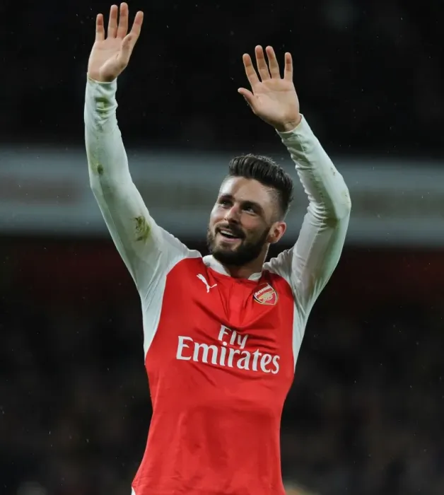 Framed Print : Olivier Giroud's Hat-Trick: Arsenal Cruises Past Sunderland in FA Cup Third Round