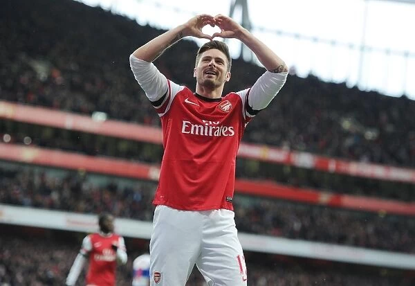Olivier Giroud's Hat-Trick: Arsenal's Triumph Over Reading in the Premier League 2012-13