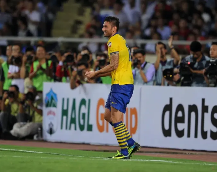 Framed Print : Olivier Giroud's Hat-Trick: Arsenal's Triumph in Hanoi, Vietnam (2013) Framed Print : Olivier Giroud's Hat-Trick: Arsenal's Triumph in Hanoi, Vietnam (2013)