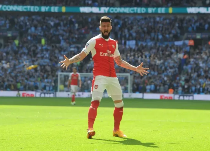 Framed Print : Olivier Giroud's Stunning FA Cup Semi-Final Goal: Arsenal vs Manchester City