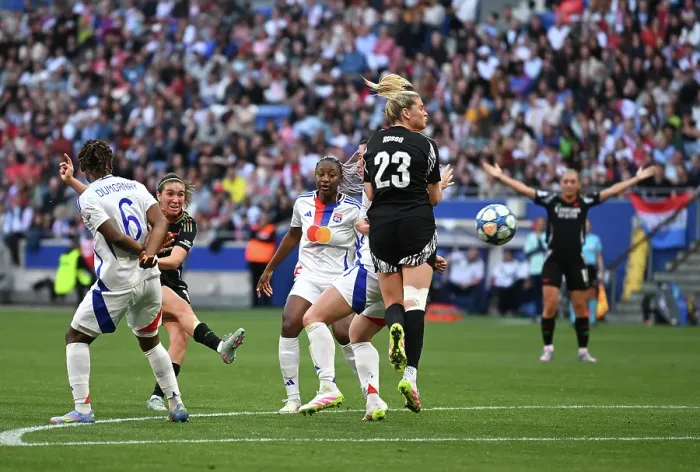 Framed Print : Olympique Lyonnais v Arsenal WFC - UEFA Women's Champions League Semi Final Second Leg Olympique Lyonnais v Arsenal WFC - UEFA Women's Champions League Semi Final Second Leg