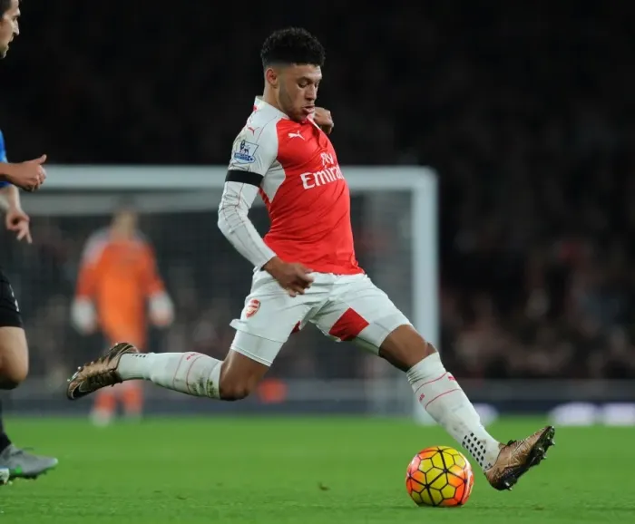 Framed Print : Oxlade-Chamberlain Shines: Arsenal's Victory Over Bournemouth (December 2015) Framed Print : Oxlade-Chamberlain Shines: Arsenal's Victory Over Bournemouth (December 2015)