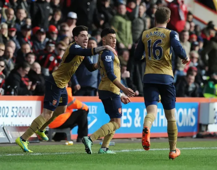 Framed Print : Oxlade-Chamberlain's Brace: Arsenal Triumphs Over Bournemouth in Premier League 2015-16