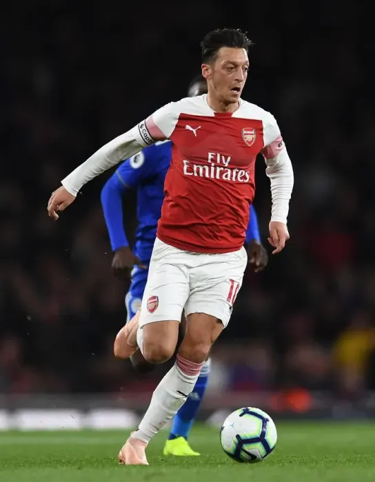 Framed Print : Ozil 4 181022WAFC Framed Print : Ozil 4 181022WAFC