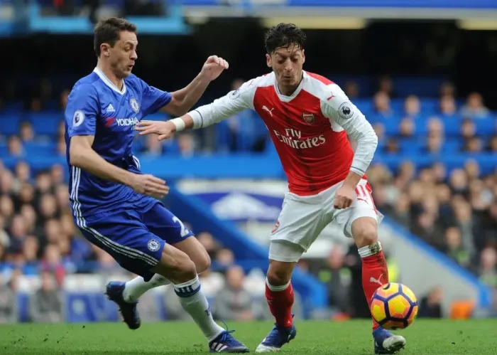 Framed Print : Ozil vs. Matic: A Premier League Battle - Chelsea vs. Arsenal (2016-17) Framed Print : Ozil vs. Matic: A Premier League Battle - Chelsea vs. Arsenal (2016-17)