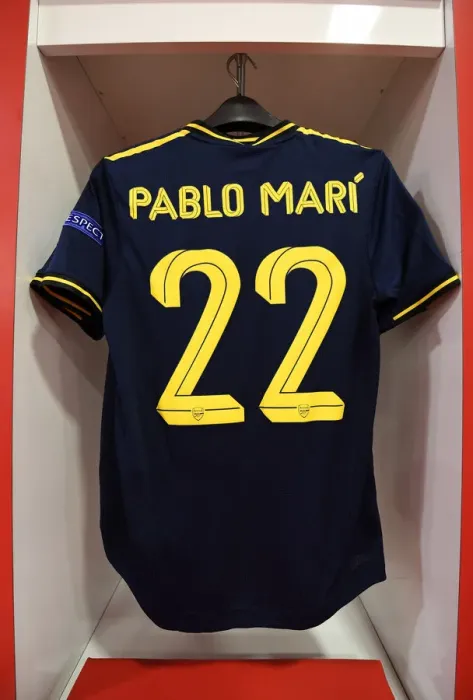 Framed Print : Pablo Mari Prepares: Arsenal's Europa League Showdown against Olympiacos