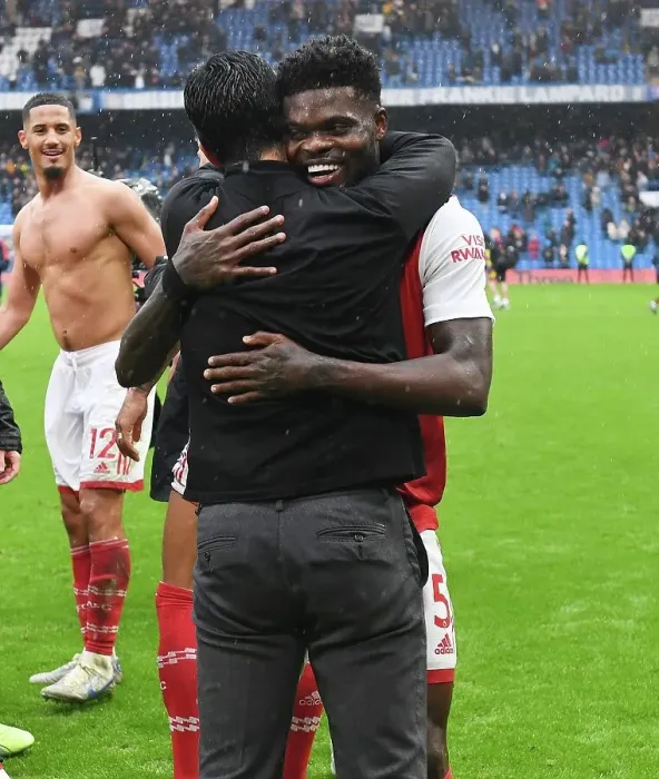 Framed Print : Partey and Arteta: Emotional Reunion after Chelsea vs. Arsenal Premier League Clash