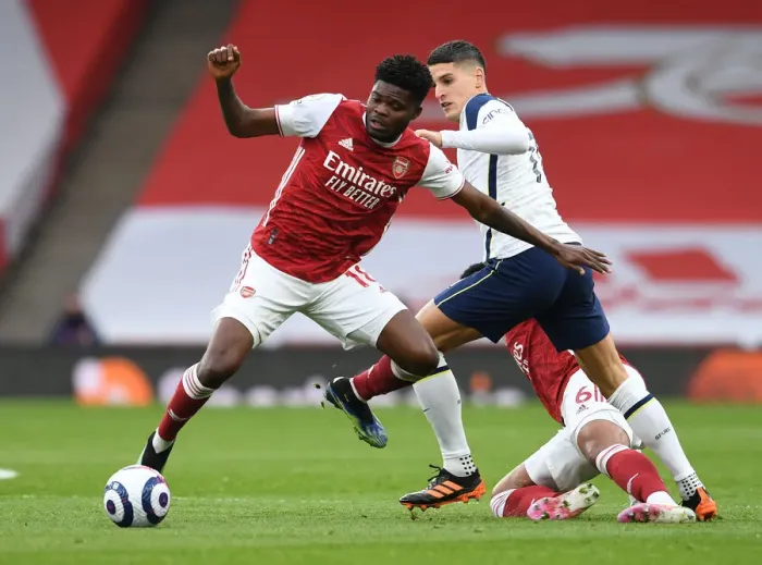 Framed Print : Partey vs. Lamela: A Riveting Battle in the Arsenal vs. Tottenham Premier League Clash Framed Print : Partey vs. Lamela: A Riveting Battle in the Arsenal vs. Tottenham Premier League Clash