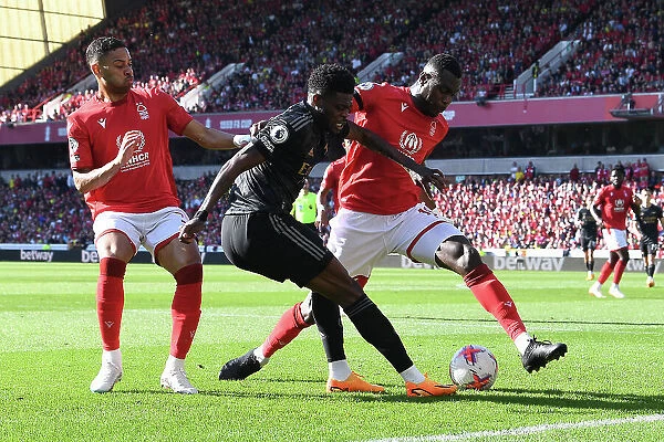 Partey vs Niakhate: Intense Clash Between Nottingham Forest and Arsenal in Premier League
