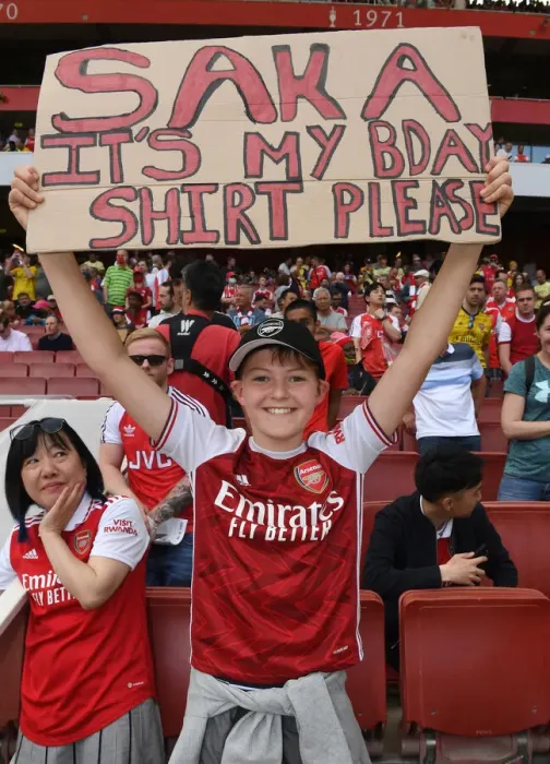 Framed Print : Passionate Arsenal Fans Unite at Emirates Stadium during Premier League Match against Everton, 2021-22 Framed Print : Passionate Arsenal Fans Unite at Emirates Stadium during Premier League Match against Everton, 2021-22