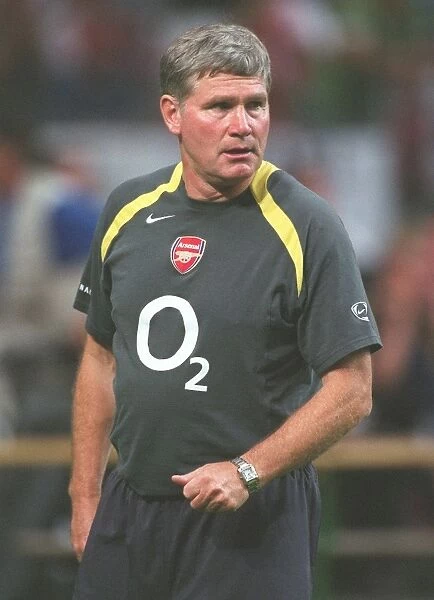 Pat Rice the Arsenal Assistant Manager. Ajax 0:1 Arsenal