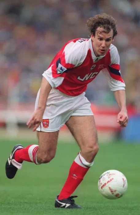 Framed Print : Paul Merson in Action: Arsenal's League Cup Triumph over Sheffield Wednesday at Wembley, 1993