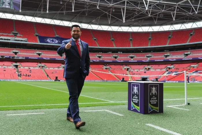 Framed Print : Pedro Martinez Losa Leads Arsenal Ladies in FA Cup Final Showdown Against Chelsea Ladies