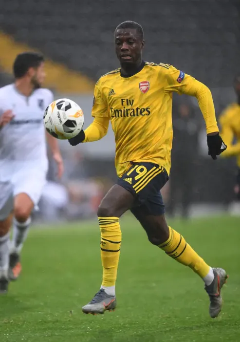 Framed Print : Pepe in Action: Arsenal's Standout Performance against Vitoria Guimaraes in Europa League (2019-20)