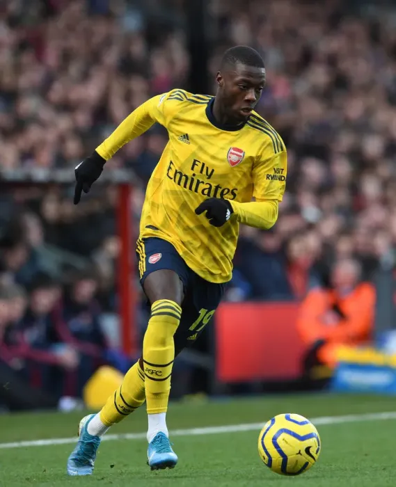 Framed Print : Pepe in Action: Crystal Palace vs Arsenal Premier League Clash (2019-20)
