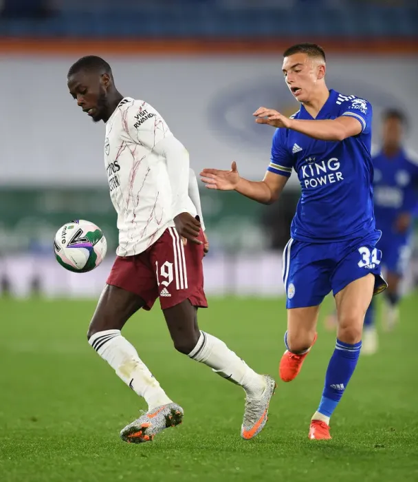 Framed Print : Pepe Under Pressure: Leicester vs. Arsenal in Carabao Cup Clash