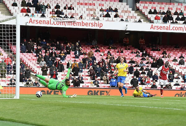 Pepe Scores the Winning Goal: Arsenal Triumphs Over Brighton in Premier League 2021 at Emirates Stadium