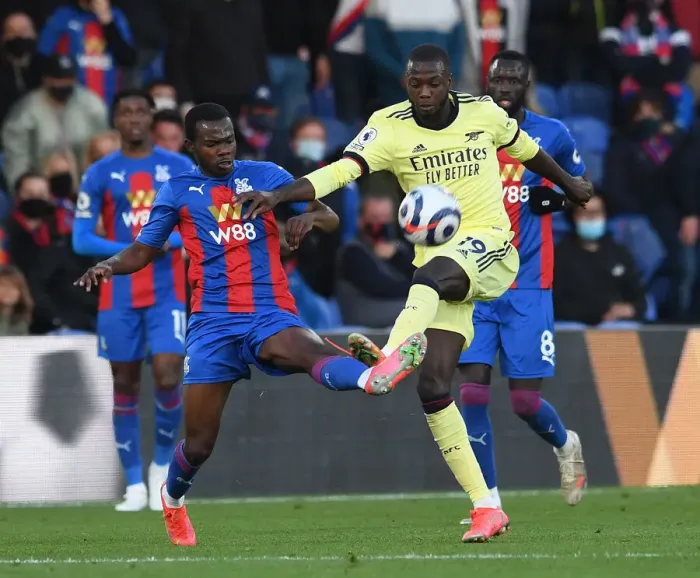 Framed Print : Pepe vs Mitchell: Intense Battle at Selhurst Park - Crystal Palace vs Arsenal, Premier League 2020-21 Framed Print : Pepe vs Mitchell: Intense Battle at Selhurst Park - Crystal Palace vs Arsenal, Premier League 2020-21