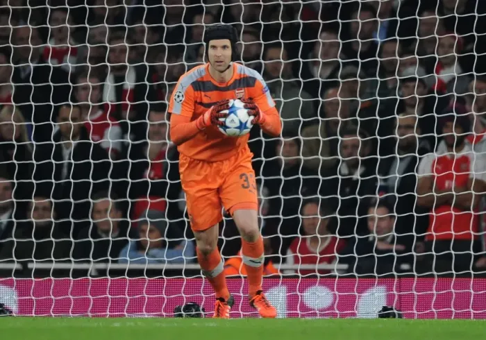 Framed Print : Petr Cech in Action: Arsenal vs. Bayern Munich, UEFA Champions League 2015 / 16
