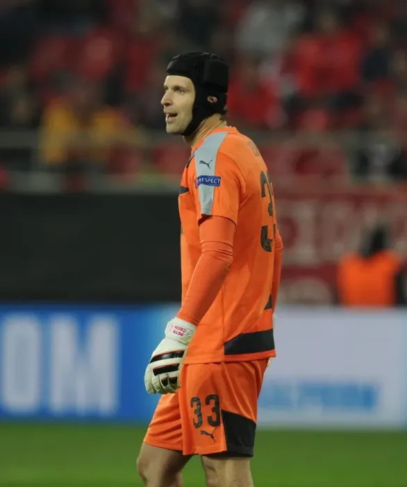 Framed Print : Petr Cech in Action: Arsenal vs. Olympiacos, UEFA Champions League 2015-16 Framed Print : Petr Cech in Action: Arsenal vs. Olympiacos, UEFA Champions League 2015-16