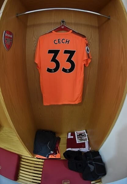 Petr Cech: Arsenal Goalkeeper's Focus Before Arsenal vs West Bromwich Albion (2017-18)