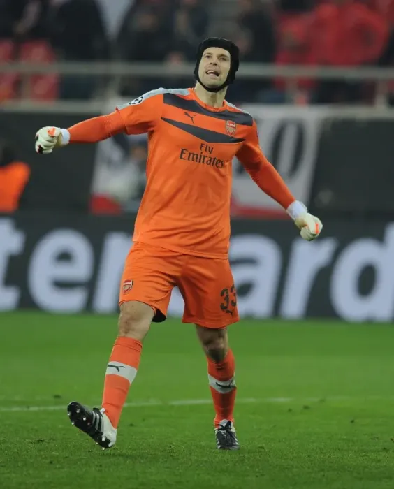 Framed Print : Petr Cech: Arsenal's Champions League Victory Celebration vs. Olympiacos (2015-16) Framed Print : Petr Cech: Arsenal's Champions League Victory Celebration vs. Olympiacos (2015-16)
