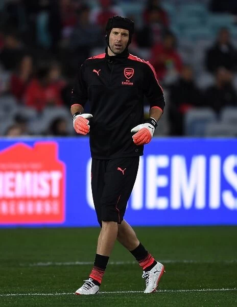 Petr Cech Gears Up: Sydney FC vs. Arsenal Pre-Season Friendly