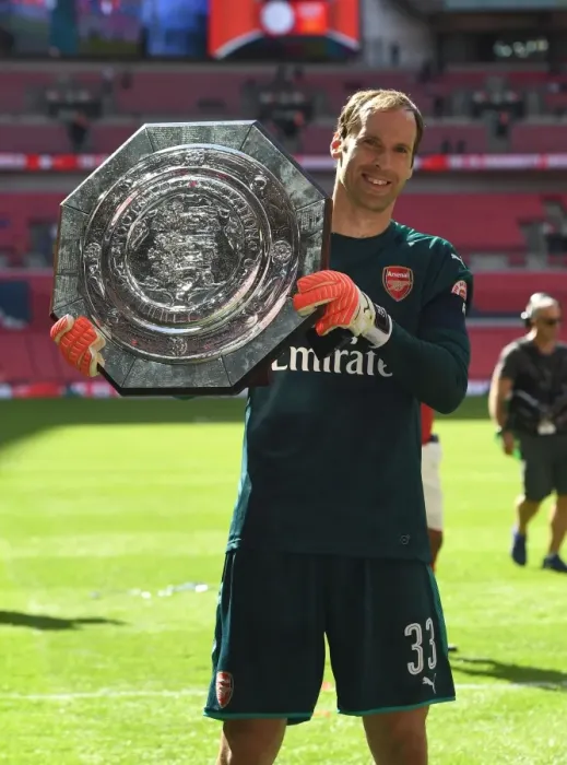 Framed Print : Petr Cech Lifts the FA Community Shield: Arsenal's Victory over Chelsea (2017-18)