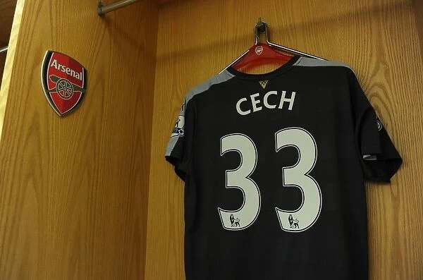 Petr Cech's Arsenal Shirt in the Emirates Changing Room (Arsenal vs Crystal Palace, 2015-16)