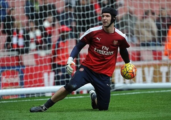 Petr Cech's Focus: Arsenal Goalkeeper's Pre-Match Ritual vs Chelsea (2015-16)