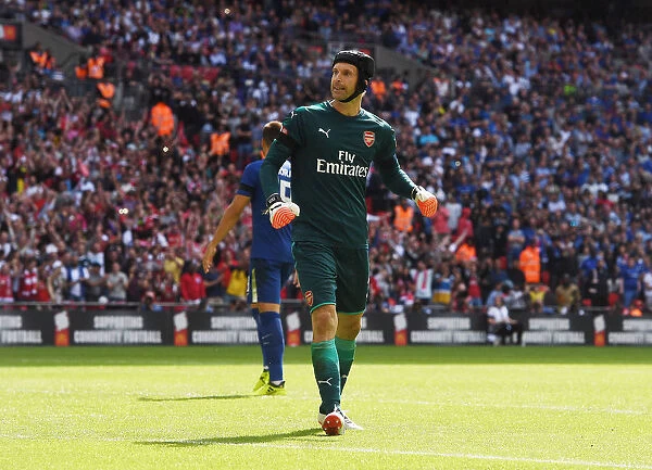 Petr Cech's Penalty Heroics: Arsenal Secure FA Community Shield Victory over Chelsea