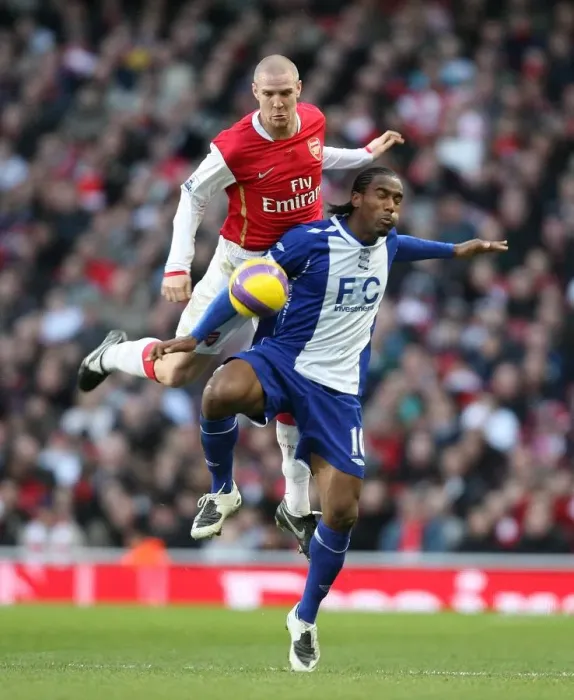 Framed Print : Philippe Senderos (Arsenal) Cameron Jerome (Birmingham)