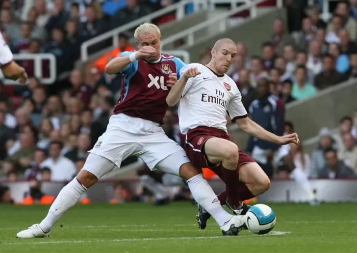 Framed Print : Philippe Senderos (Arsenal) Dean Ashton (West Ham)
