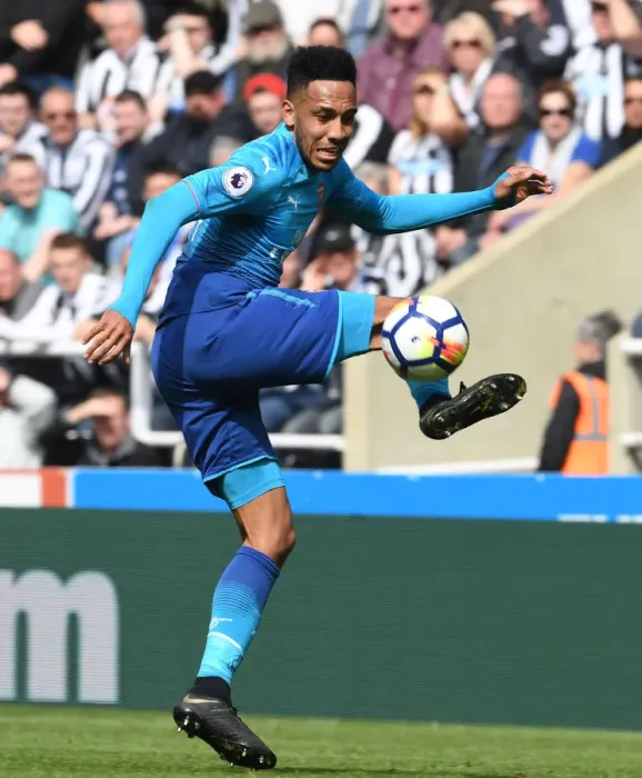 Framed Print : Pierre-Emerick Aubameyang in Action: Arsenal vs Newcastle United, Premier League 2017-18
