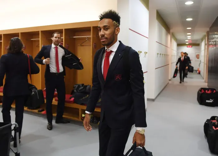 Framed Print : Pierre-Emerick Aubameyang: Arsenal Changing Room Before Arsenal v Everton, Premier League 2017-18