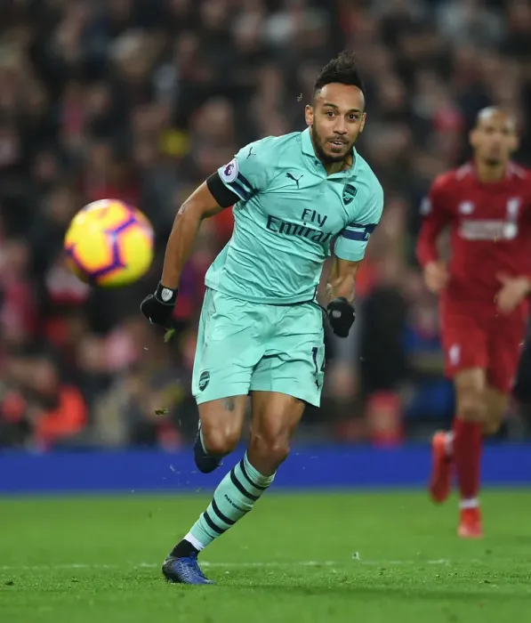 Framed Print : Pierre-Emerick Aubameyang Faces Liverpool: Premier League Showdown (December 2018)