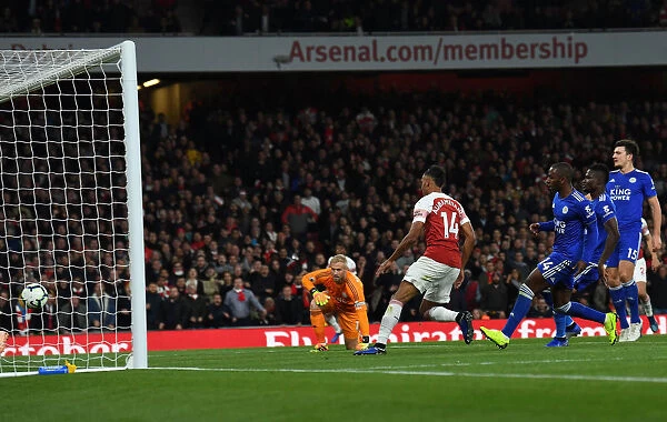 Pierre-Emerick Aubameyang Scores Arsenal's Third Goal Against Leicester City (2018-19)