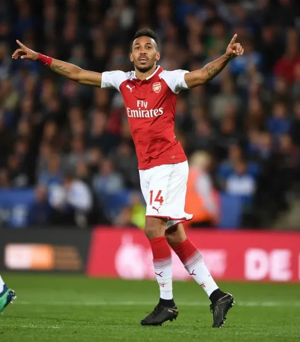 Framed Print : Pierre-Emerick Aubameyang's Goal: Leicester City vs. Arsenal, Premier League 2017-18 Framed Print : Pierre-Emerick Aubameyang's Goal: Leicester City vs. Arsenal, Premier League 2017-18