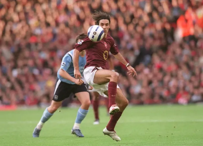 Framed Print : Pires Powers Arsenal to Victory: 1-0 Over Manchester City, FA Premier League, Highbury, London, 2005
