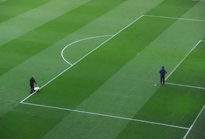 Framed Print : Pitch being marked out pre match. Arsenal 0: 0 Manchester United. Barclays Premier League