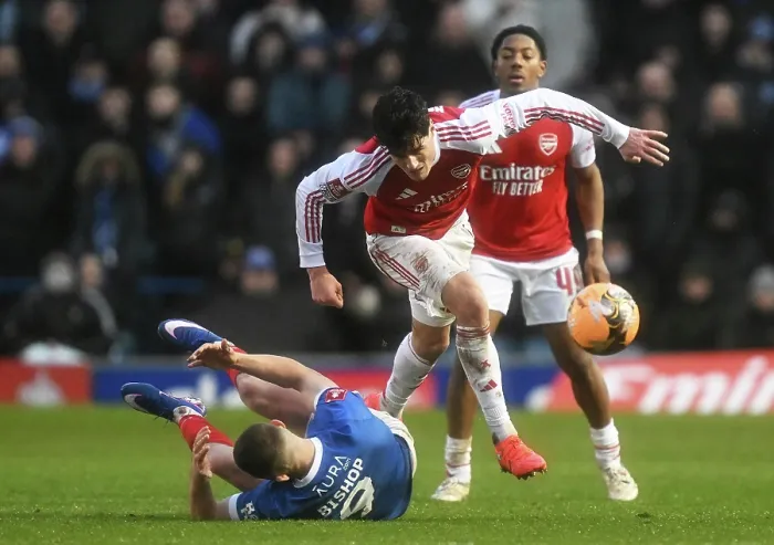 Framed Print : Portsmouth v Arsenal - Emirates FA Cup Third Round