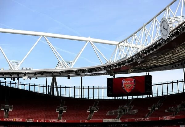 Pre-Match Atmosphere at Emirates Stadium: Arsenal vs. West Bromwich Albion, Premier League 2015-16
