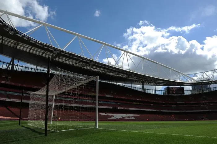 Framed Print : Pre-Match Atmosphere at Emirates Stadium: Arsenal vs. Crystal Palace, Premier League 2015-16