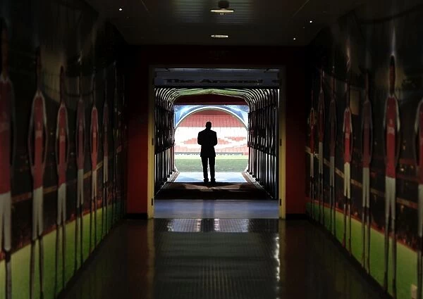 Pre-Match Tension in Arsenal Tunnel: Arsenal FC vs. GNK Dinamo Zagreb (UEFA Champions League, 2015)