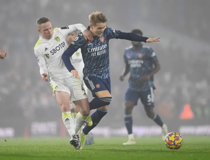 Framed Print : Premier League Showdown: Arsenal vs Leeds United at Elland Road (December 2021) Framed Print : Premier League Showdown: Arsenal vs Leeds United at Elland Road (December 2021)