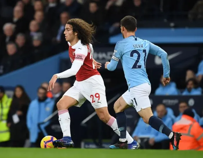 Framed Print : Premier League Showdown: Manchester City vs Arsenal - Clash of Titans (2018-19) Framed Print : Premier League Showdown: Manchester City vs Arsenal - Clash of Titans (2018-19)